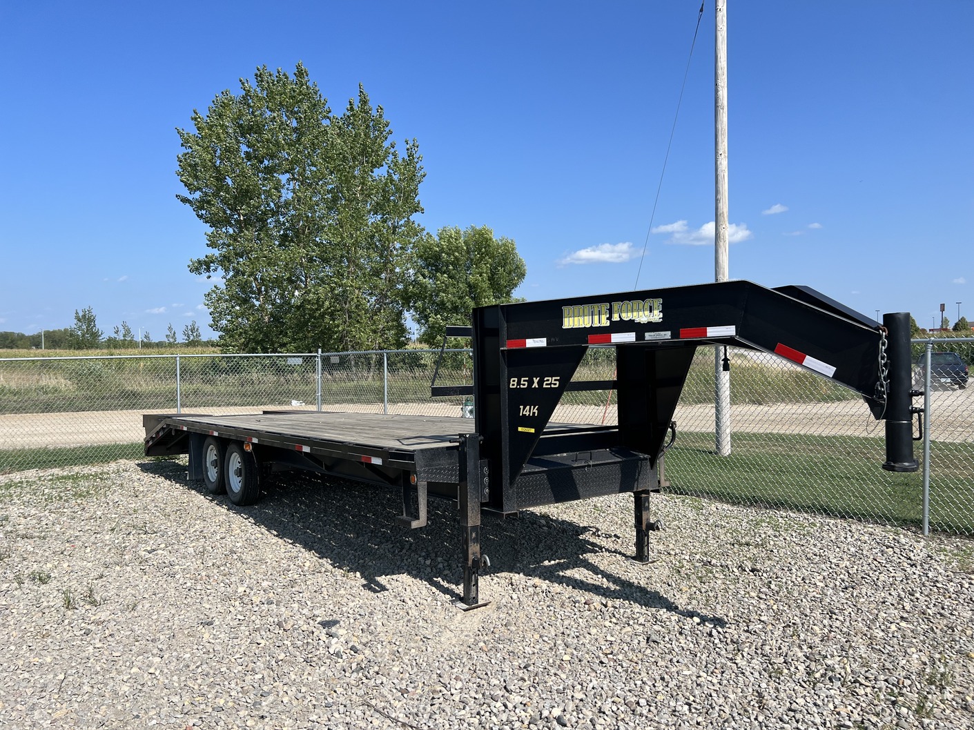 2008 Brute Force 25" Gooseneck Trailer - Sanco Equipment