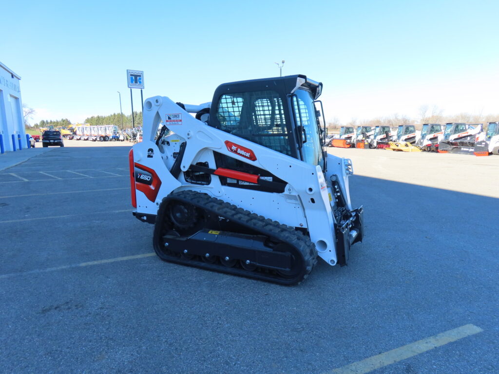 Bobcat T650 Compact Track Loader - Sanco Equipment